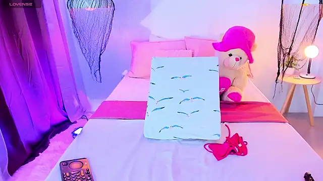  Xynara owo online show from December 16, 11:54 pm