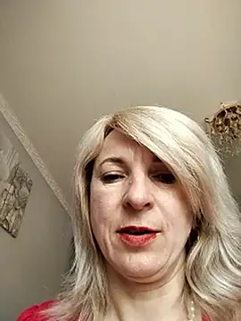 Snapshot of AhlyssaLove1155 chatting on June 20, 3:59 pm AhlyssaLove1155 online show from June 20, 3:59 pm