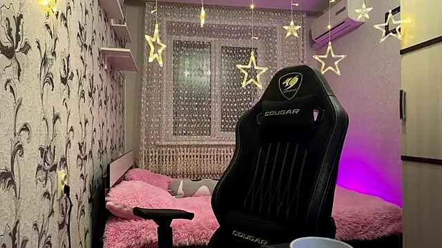 GayleLuu online show from January 10, 3:14 pm