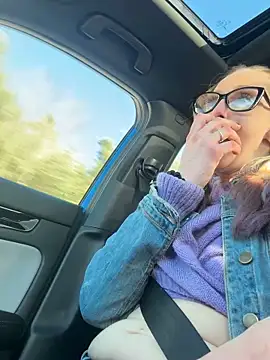 blondebombshell4343 online show from December 5, 5:53 pm