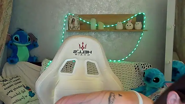 CharlyWines online show from January 15, 1:59 pm