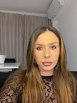 Snapshot of MayaLexy chatting on December 14, 7:07 pm MayaLexy online show from December 14, 7:07 pm