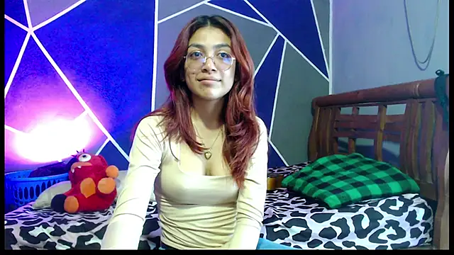 bellota bunny online show from January 6, 4:00 pm