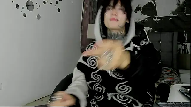 koryu skull online show from March 13, 11:00 pm