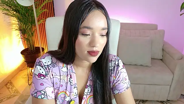 IAM  ZARA online show from January 31, 7:56 pm