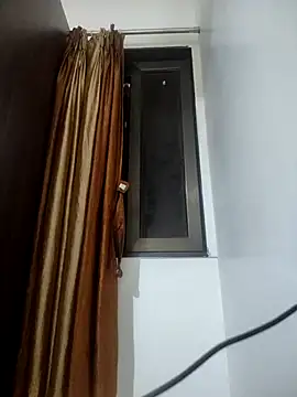 Snapshot of johny044 chatting on March 21, 9:07 pm johny044 online show from March 21, 9:07 pm