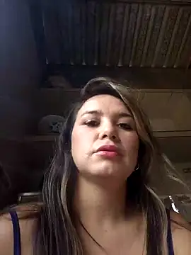 Snapshot of Charlott_smi chatting on March 1, 4:42 pm Charlott smi online show from March 1, 4:42 pm