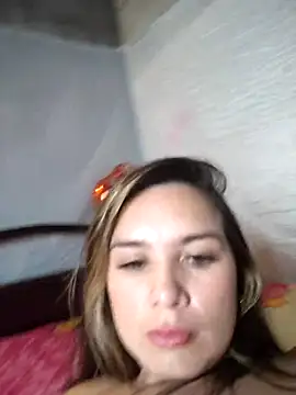 Snapshot of Charlott_smi chatting on March 5, 5:20 pm Charlott smi online show from March 5, 5:20 pm