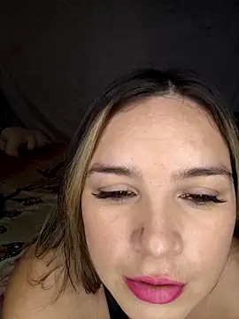 Snapshot of Charlott_smi chatting on March 6, 4:47 pm Charlott smi online show from March 6, 4:47 pm