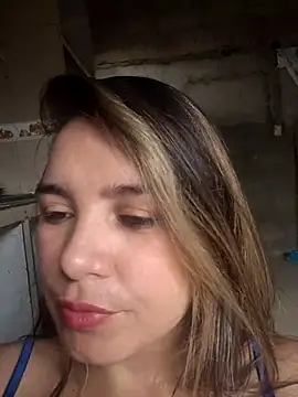 Snapshot of Charlott_smi chatting on March 14, 5:51 pm Charlott smi online show from March 14, 5:51 pm