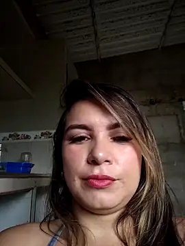 Snapshot of Charlott_smi chatting on April 5, 4:59 pm Charlott smi online show from April 5, 4:59 pm