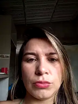 Snapshot of Charlott_smi chatting on May 9, 4:23 pm Charlott smi online show from May 9, 4:23 pm