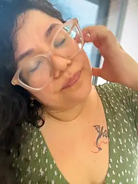 VanesssaMilf  online show from March 22, 1:47 pm