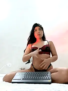 EmmyDuran online show from January 10, 4:14 am