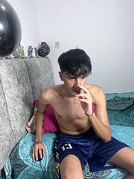 Andycillo online show from February 12, 3:01 am