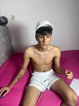 Andycillo online show from February 18, 3:02 am