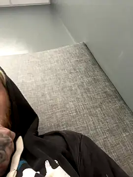 Big German cock974 online show from December 15, 3:38 pm