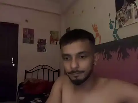 Snapshot of CutieDickBoiii chatting on July 17, 8:24 pm CutieDickBoiii online show from July 17, 8:24 pm