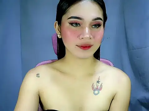 Snapshot of bombely_69 chatting on May 23, 8:18 am bombely 69 online show from May 23, 8:18 am