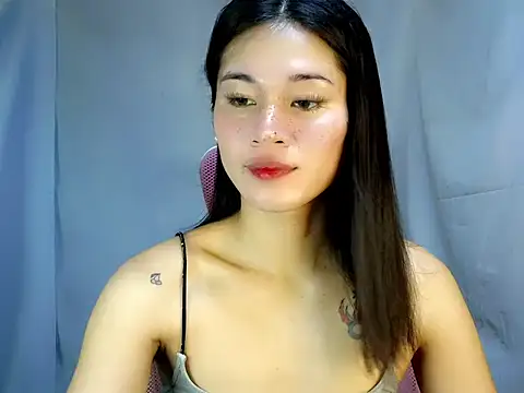 Snapshot of bombely_69 chatting on June 9, 2:45 am bombely 69 online show from June 9, 2:45 am