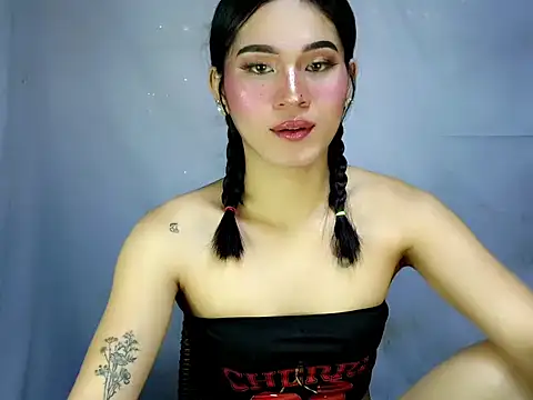 Snapshot of bombely_69 chatting on August 1, 11:03 pm bombely 69 online show from August 1, 11:03 pm