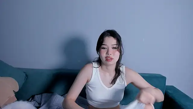 Snapshot of kimyjina chatting on March 1, 2:57 am kimyjina online show from March 1, 2:57 am