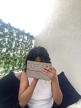 ladulcemary  online show from March 28, 7:35 pm