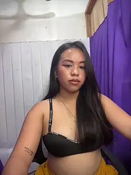 Snapshot of Lovely_apple19 chatting on March 2, 11:17 am Lovely apple19 online show from March 2, 11:17 am
