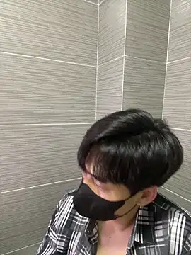 kimze7 online show from March 6, 3:30 pm