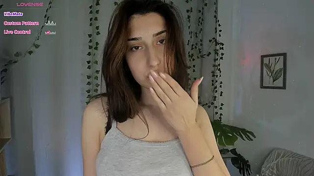 TariLechliter online show from May 4, 4:58 pm