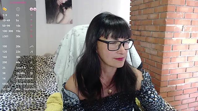Snapshot of Eila_Morigan chatting on June 8, 9:53 am Eila Morigan online show from June 8, 9:53 am