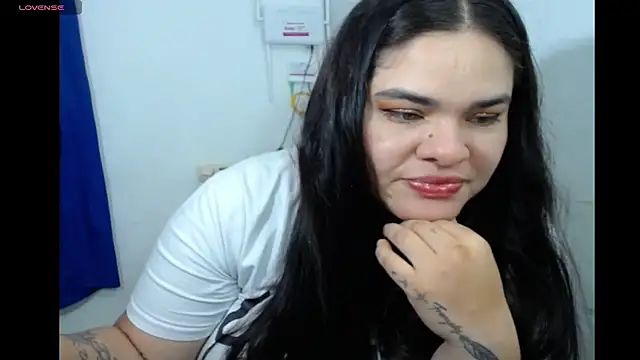 NinaFuentes2X online show from May 22, 4:19 am