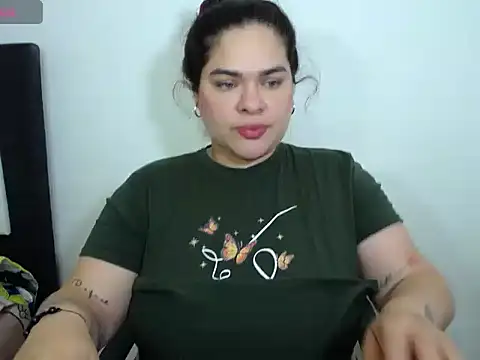 NinaFuentes2X online show from August 3, 3:27 am