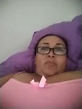 Nini Love  online show from July 12, 9:28 pm