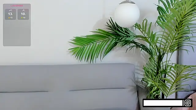 Kiyomii  online show from January 7, 6:05 am