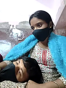 couplegk71 online show from January 31, 7:11 pm