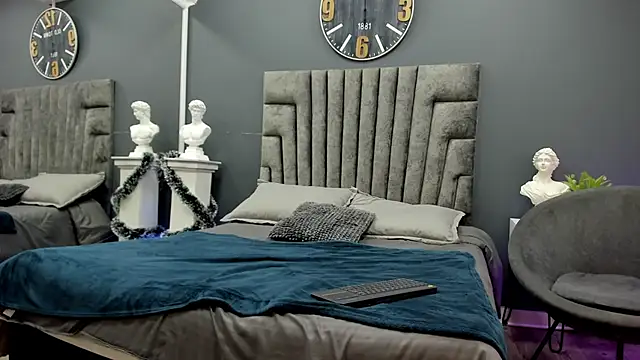 kevin  warhol online show from December 17, 4:18 am