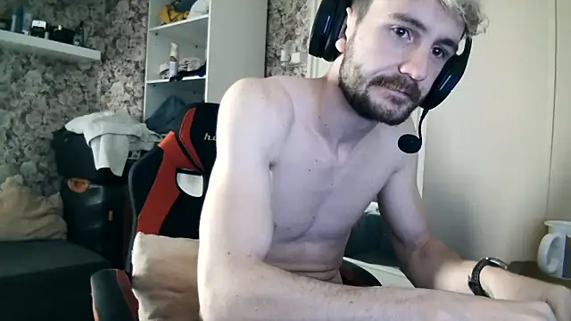 Dejvvvv95 online show from March 28, 10:15 am