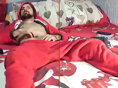 Snapshot of Pintiliescu chatting on December 18, 11:05 am Pintiliescu online show from December 18, 11:05 am