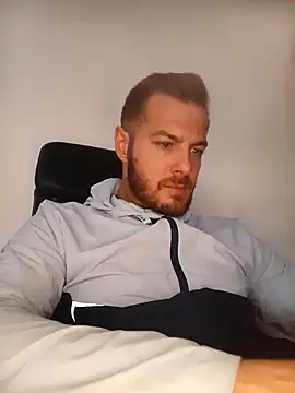 cheekycherryx online show from April 1, 1:06 am