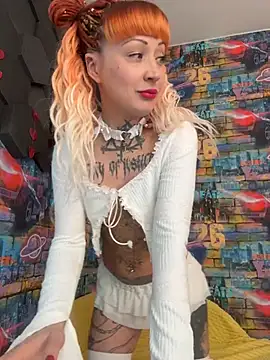 Tattoo  Moon online show from March 4, 11:22 pm