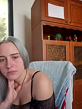 ChristinaWheeled11 online show from March 7, 1:30 pm