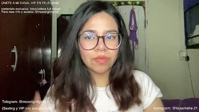 Snapshot of laiaamelie chatting on December 16, 5:34 am laiaamelie online show from December 16, 5:34 am