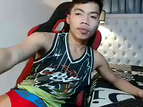 Snapshot of mike_cummer chatting on December 15, 10:30 am mike cummer online show from December 15, 10:30 am