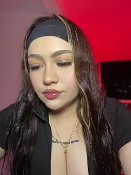 Snapshot of Daniela_ruizz chatting on June 2, 2:02 am Daniela ruizz online show from June 2, 2:02 am