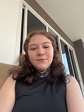 FionaMurr online show from December 14, 2:06 am