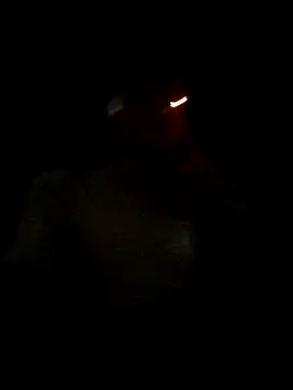 Snapshot of Andreskelly chatting on March 1, 5:53 am Andreskelly online show from March 1, 5:53 am