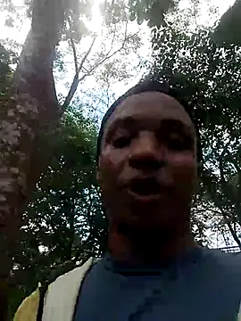 Snapshot of Andreskelly chatting on April 3, 7:01 pm Andreskelly online show from April 3, 7:01 pm