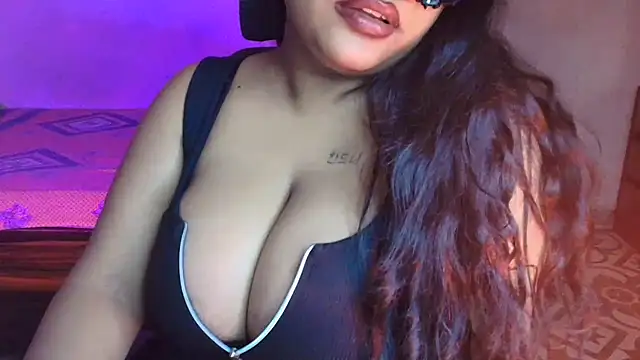HEZALNUT online show from June 4, 3:51 pm