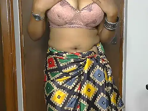 Snapshot of Navya_Verma chatting on December 14, 5:18 pm Navya Verma online show from December 14, 5:18 pm